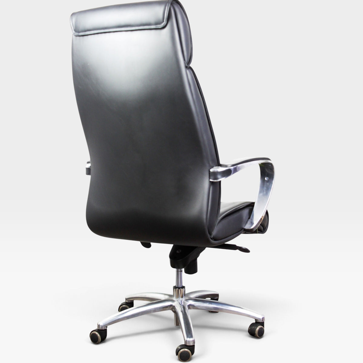 FAUTEUIL RESPONSABLE NOIR 1716