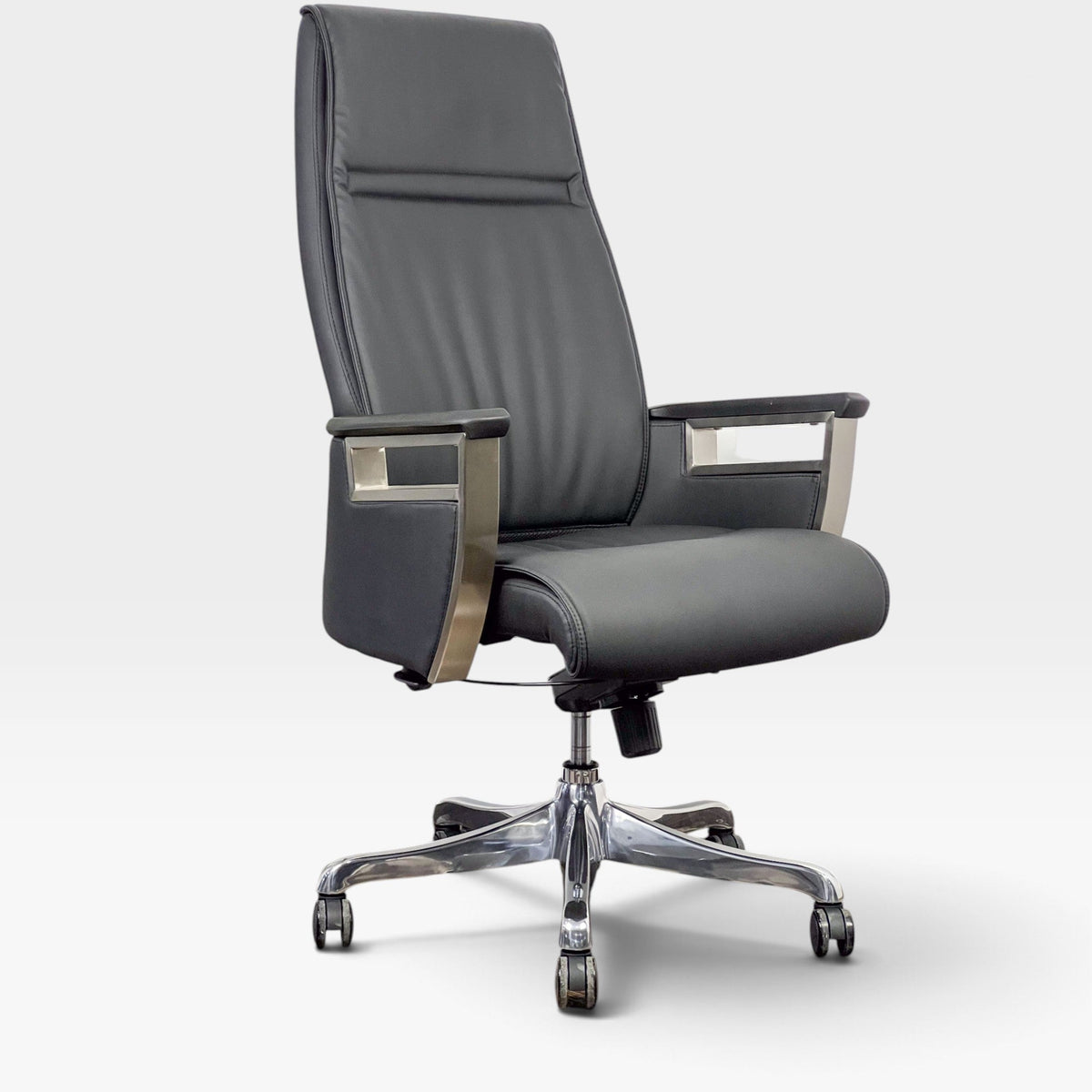 FAUTEUIL DIRECTEUR EN CUIR